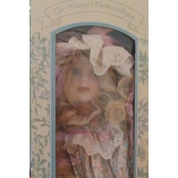 Vintage Leonardo Porcelain Doll Twinkle Twinkle Little Star - Picture 4 of 4